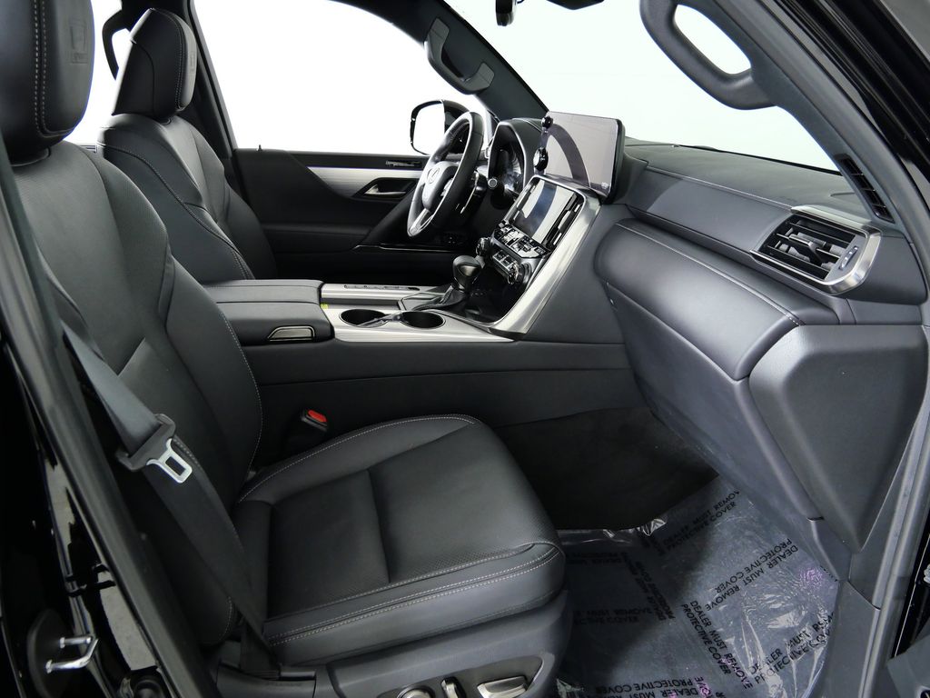 Thumbnail: 2024 Lexus LX - 21