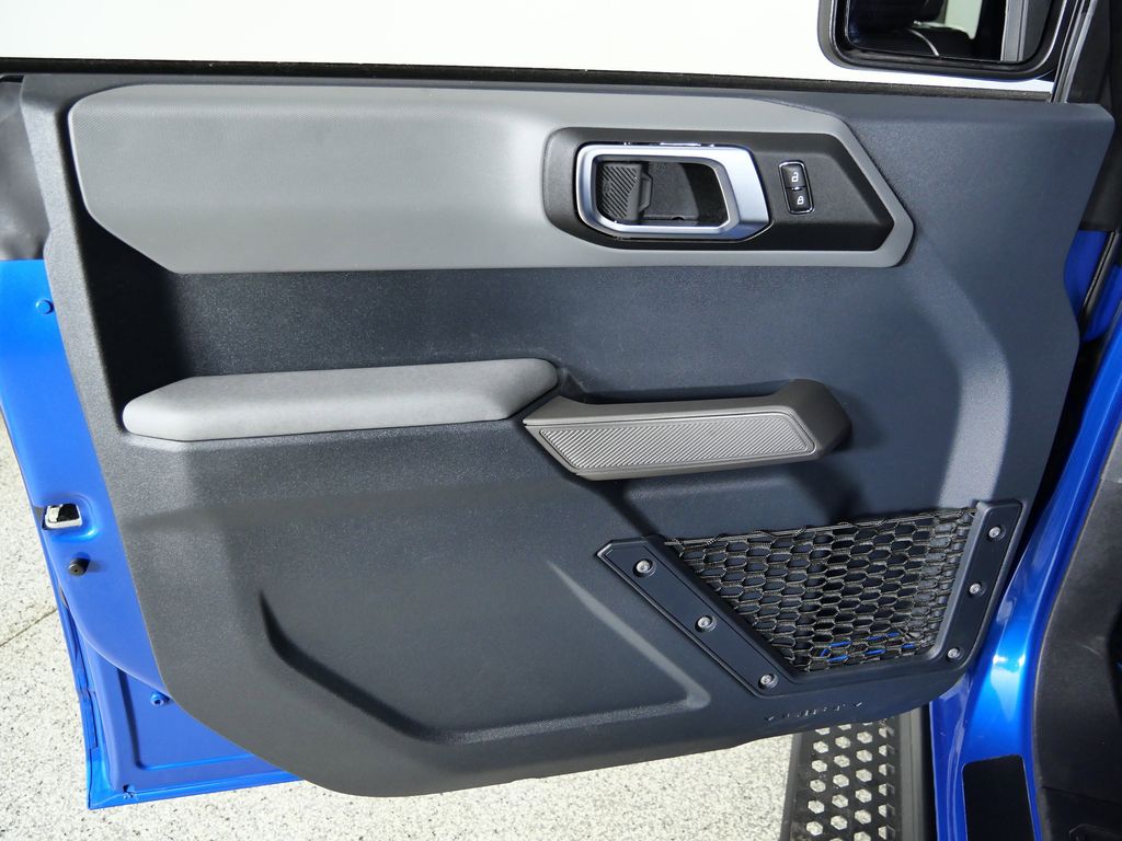 Thumbnail: 2023 Ford Bronco - 32