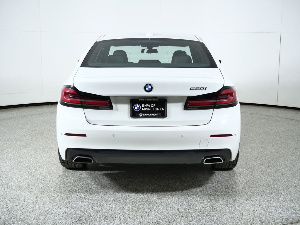 Thumbnail: 2022 BMW 5 Series - 11