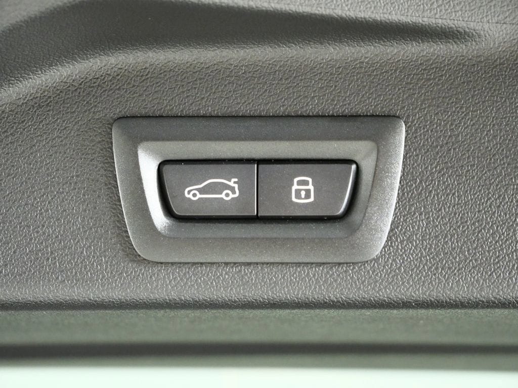 Thumbnail: 2026 BMW X5 - 32