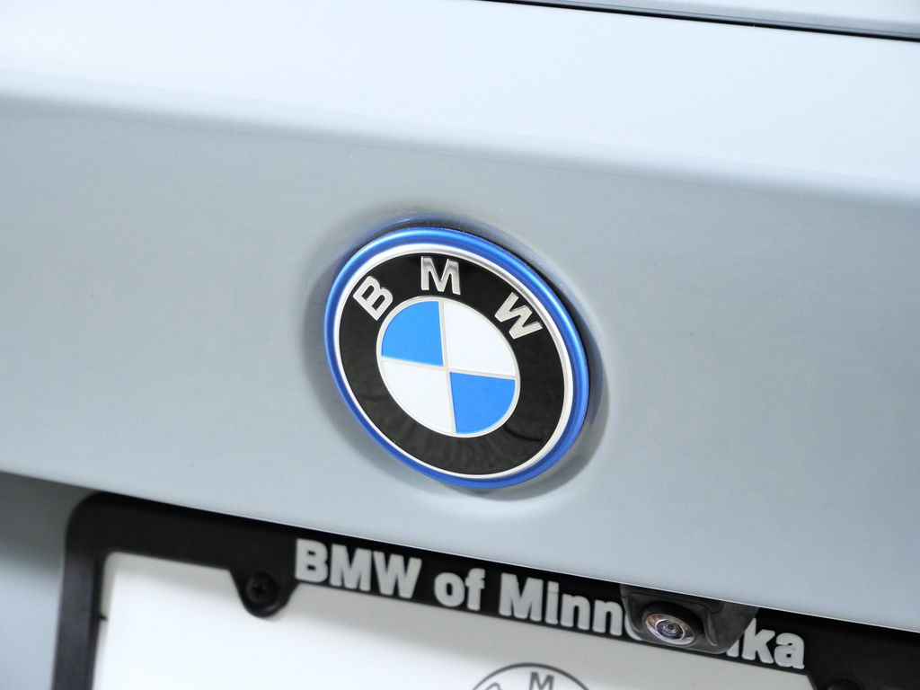 Thumbnail: 2023 BMW 3 Series - 14