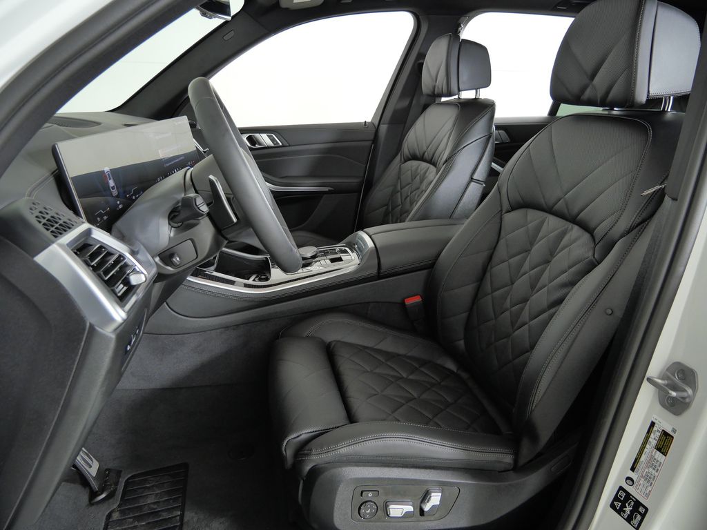 Thumbnail: 2026 BMW X5 - 36
