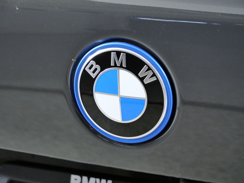 Thumbnail: 2026 BMW X5 - 11