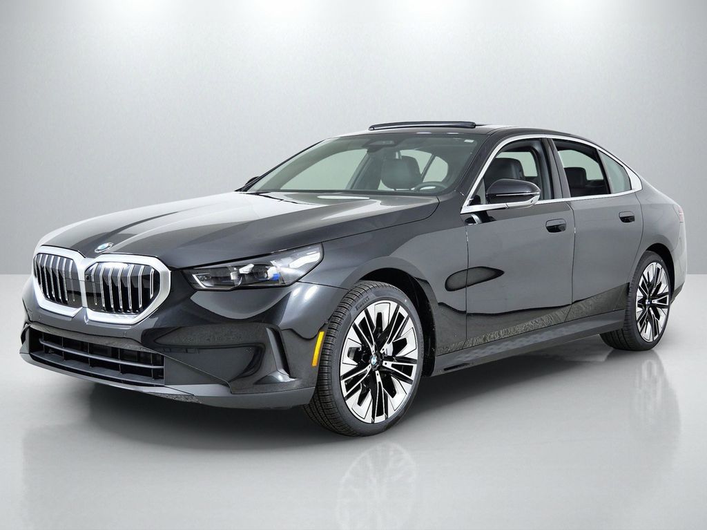 Thumbnail: 2026 BMW 5 Series - 1