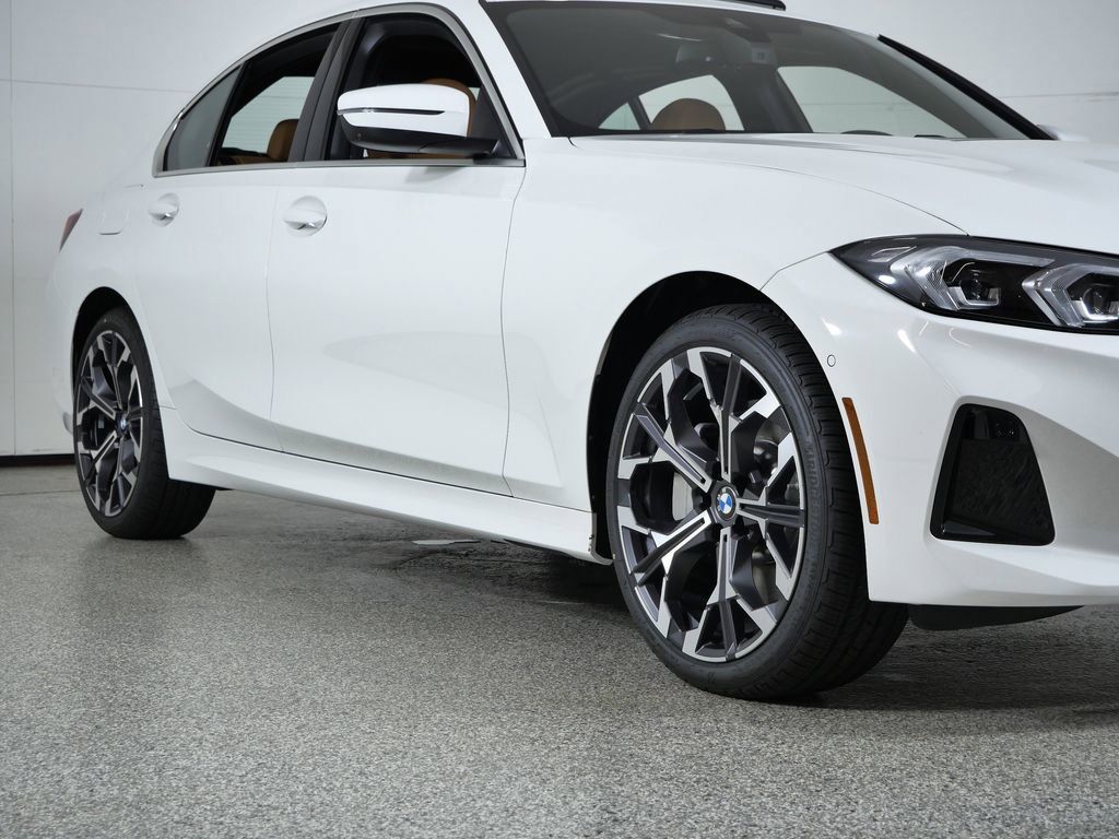 Thumbnail: 2026 BMW 3 Series - 8