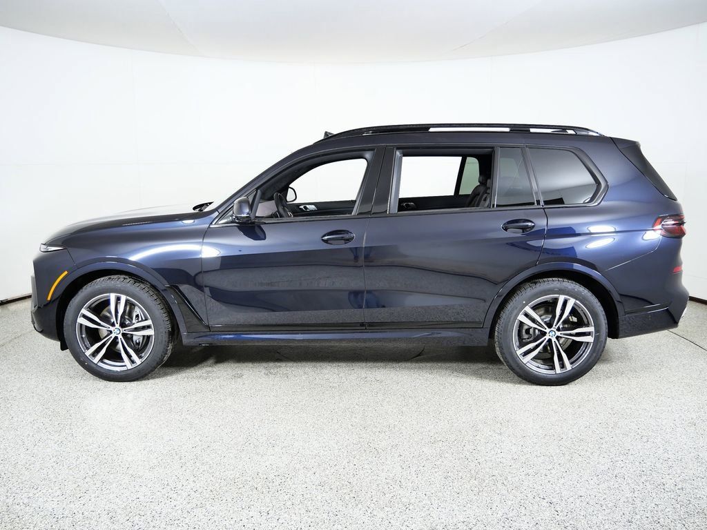Thumbnail: 2026 BMW X7 - 17