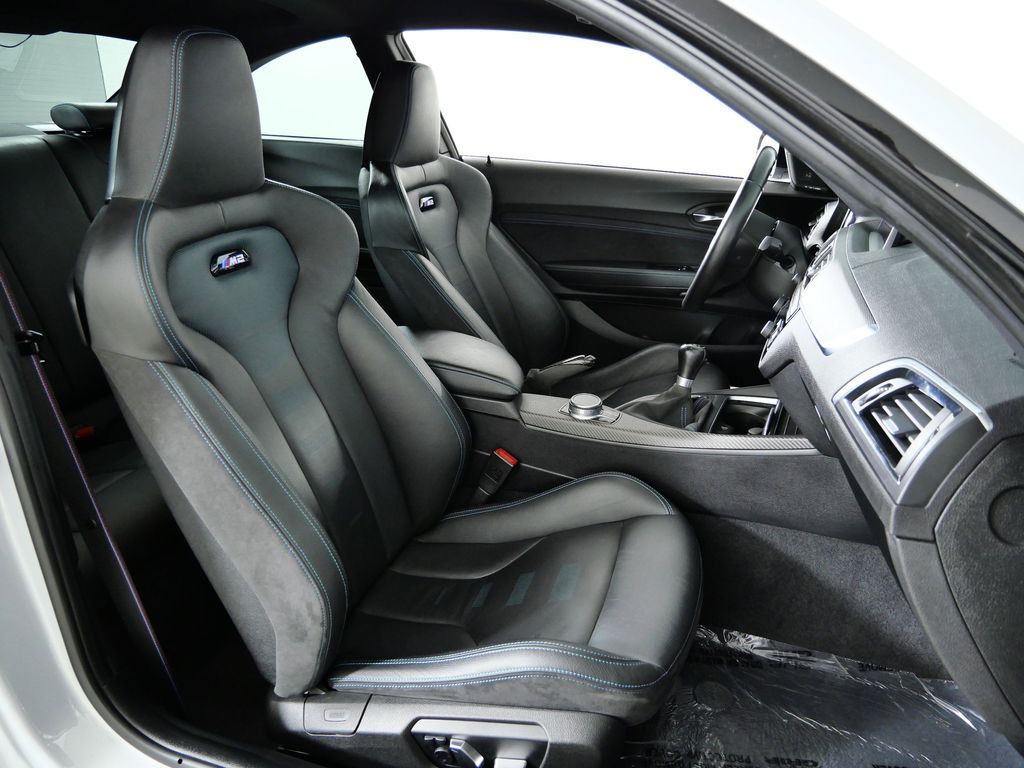 Thumbnail: 2020 BMW M2 - 21