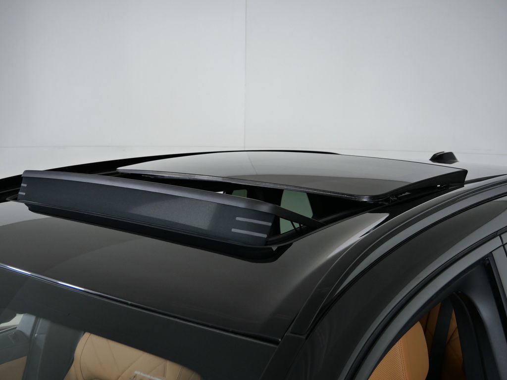 Thumbnail: 2026 BMW X5 - 18