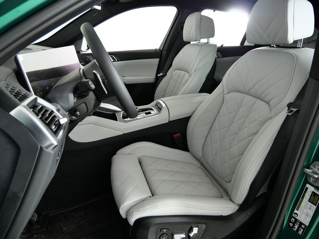 Thumbnail: 2026 BMW X6 - 35