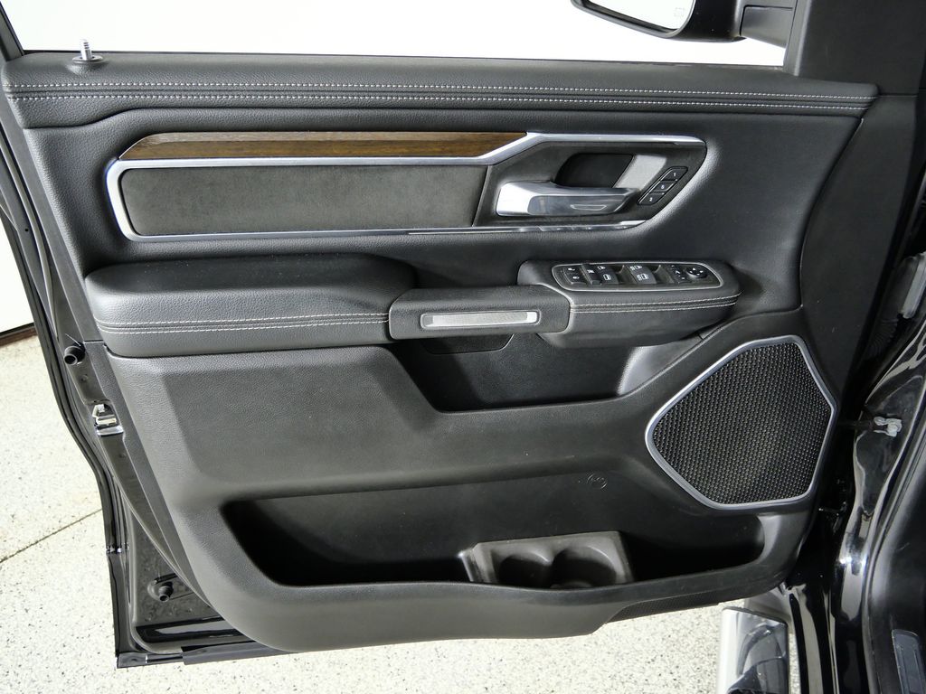 Thumbnail: 2022 RAM 1500 - 32