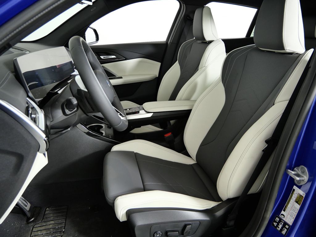 Thumbnail: 2026 BMW X2 - 34