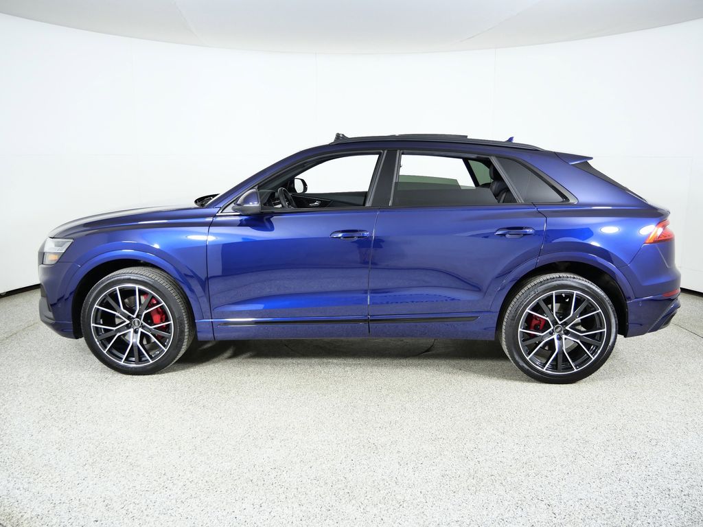 Thumbnail: 2023 Audi Q8 - 16