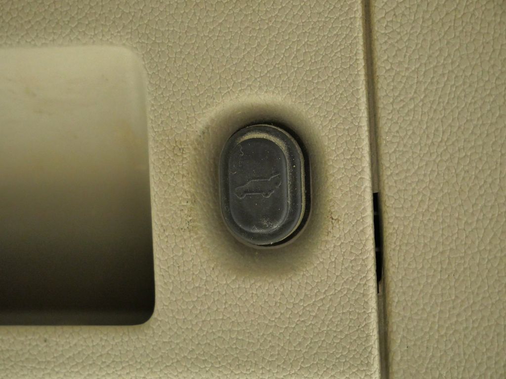 Thumbnail: 2018 GMC Yukon XL - 30