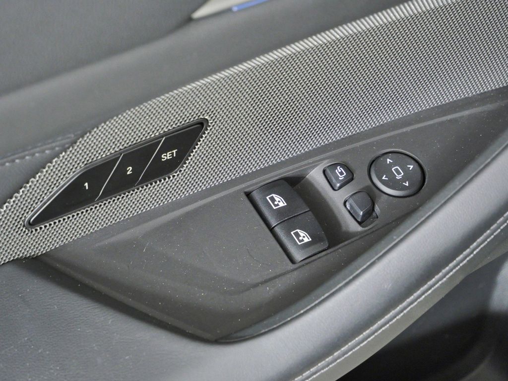 Thumbnail: 2024 BMW M4 - 32
