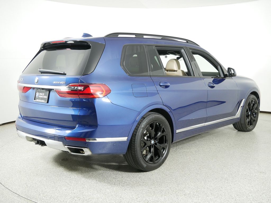 Thumbnail: 2021 BMW X7 - 9