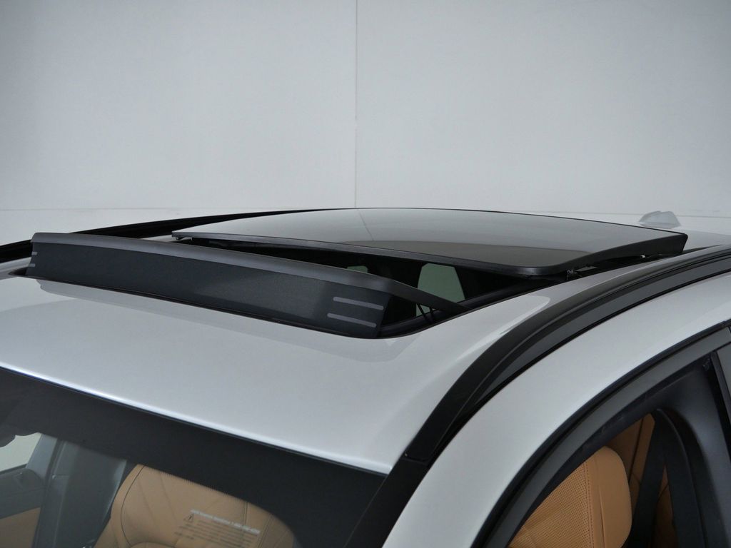 Thumbnail: 2026 BMW X5 - 18