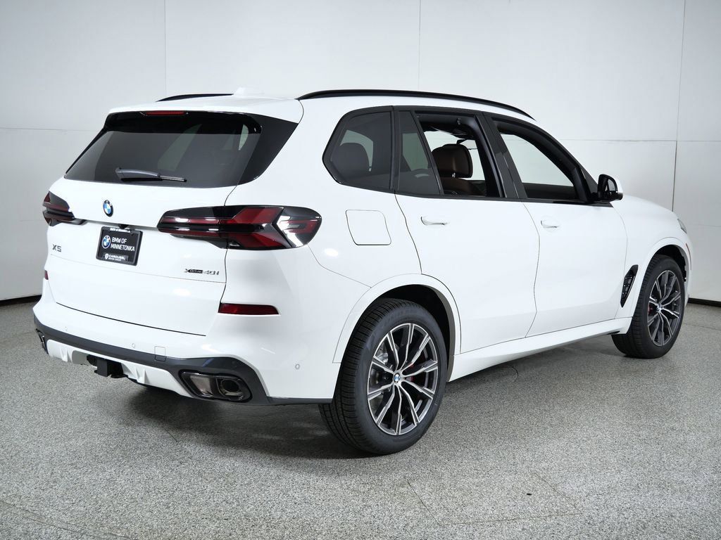 Thumbnail: 2026 BMW X5 - 11