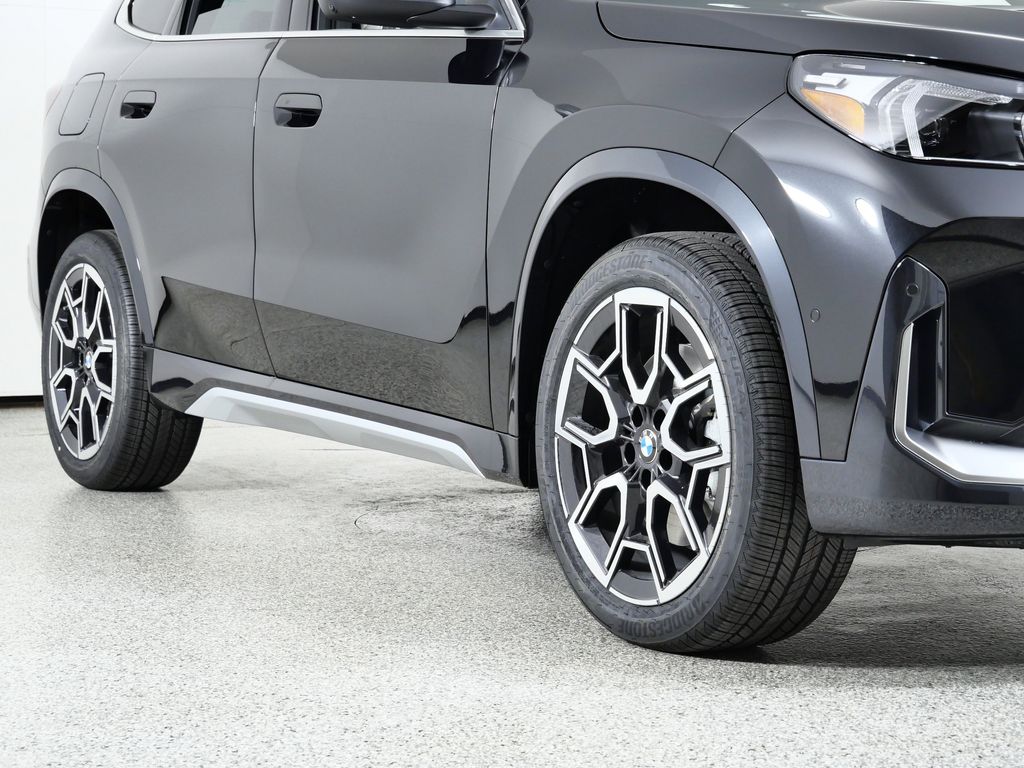 Thumbnail: 2026 BMW X1 - 6