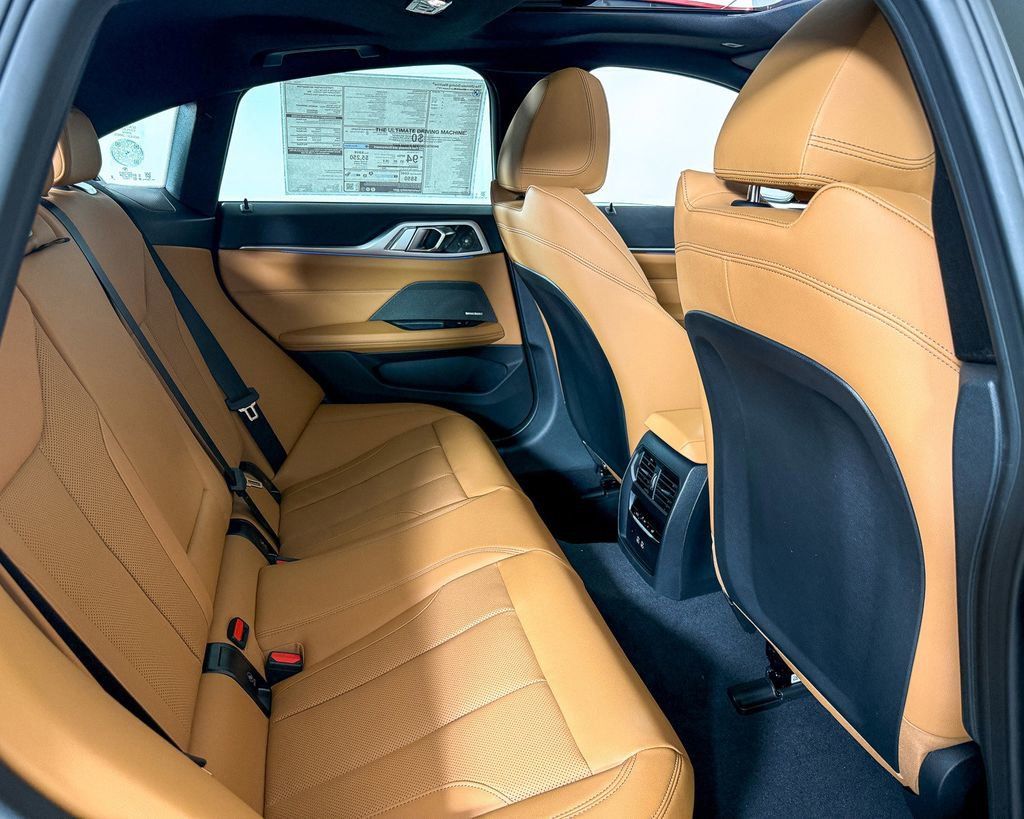 Thumbnail: 2025 BMW i4 - 27