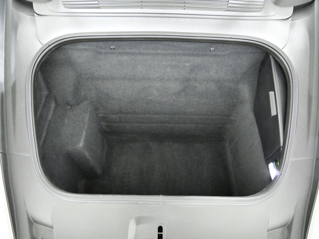 Thumbnail: 2023 Porsche 911 - 27