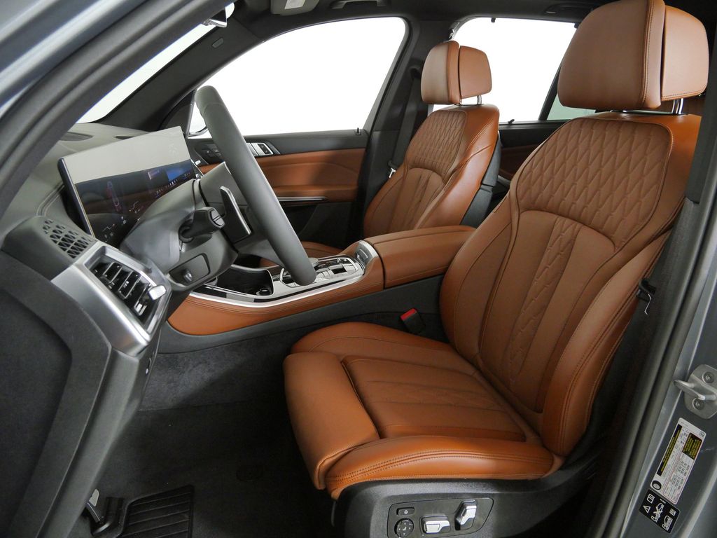 Thumbnail: 2026 BMW X5 - 36