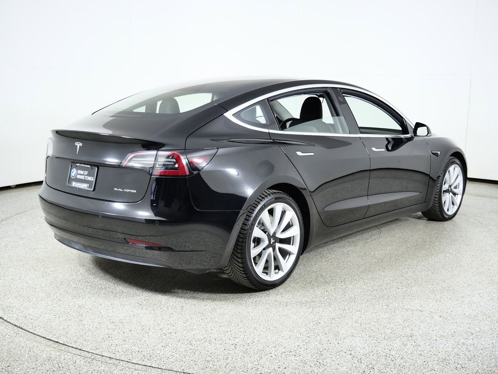 Thumbnail: 2018 Tesla Model 3 - 10