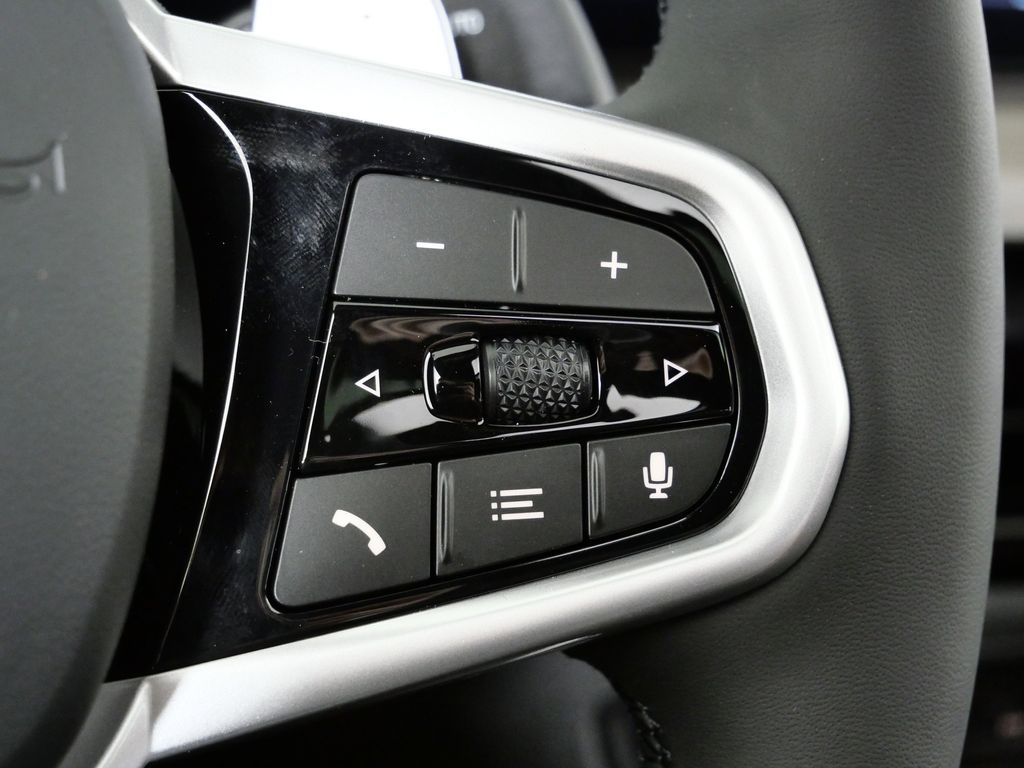 Thumbnail: 2026 BMW 3 Series - 40