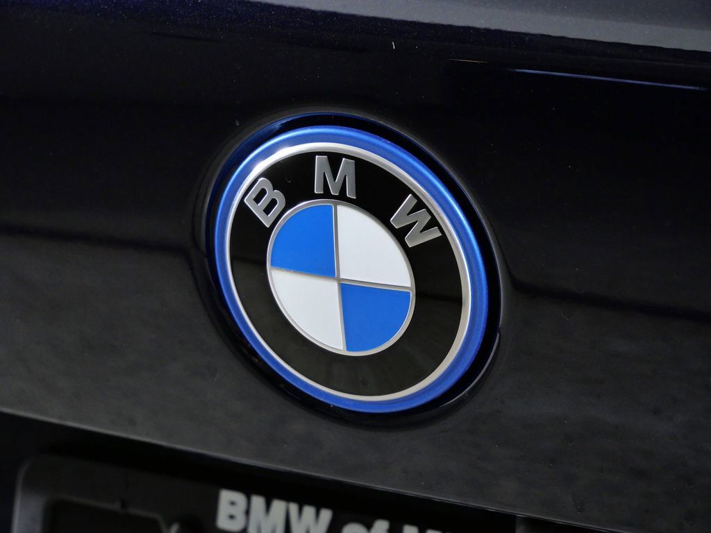 Thumbnail: 2026 BMW X5 - 13