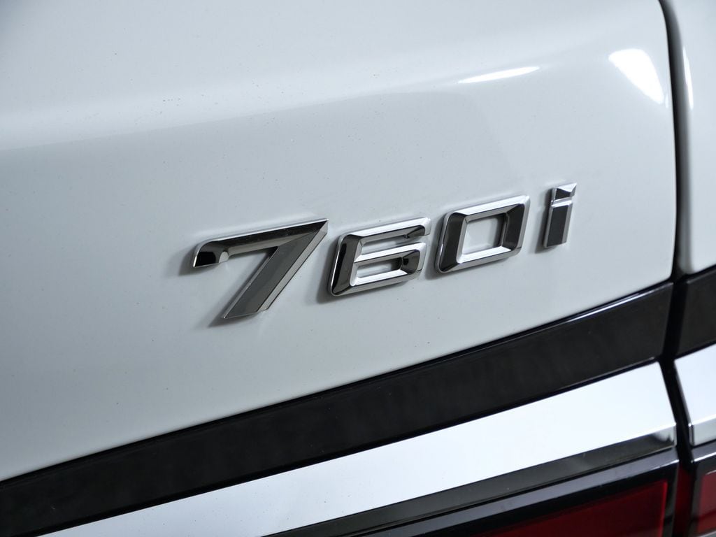 Thumbnail: 2025 BMW 7 Series - 12