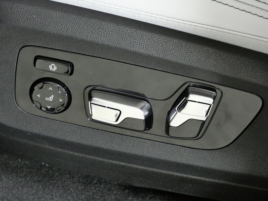 Thumbnail: 2026 BMW X5 - 39