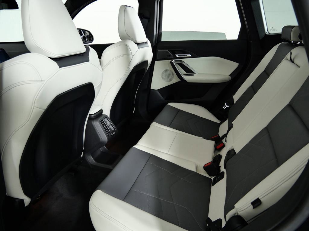 Thumbnail: 2026 BMW X1 - 30