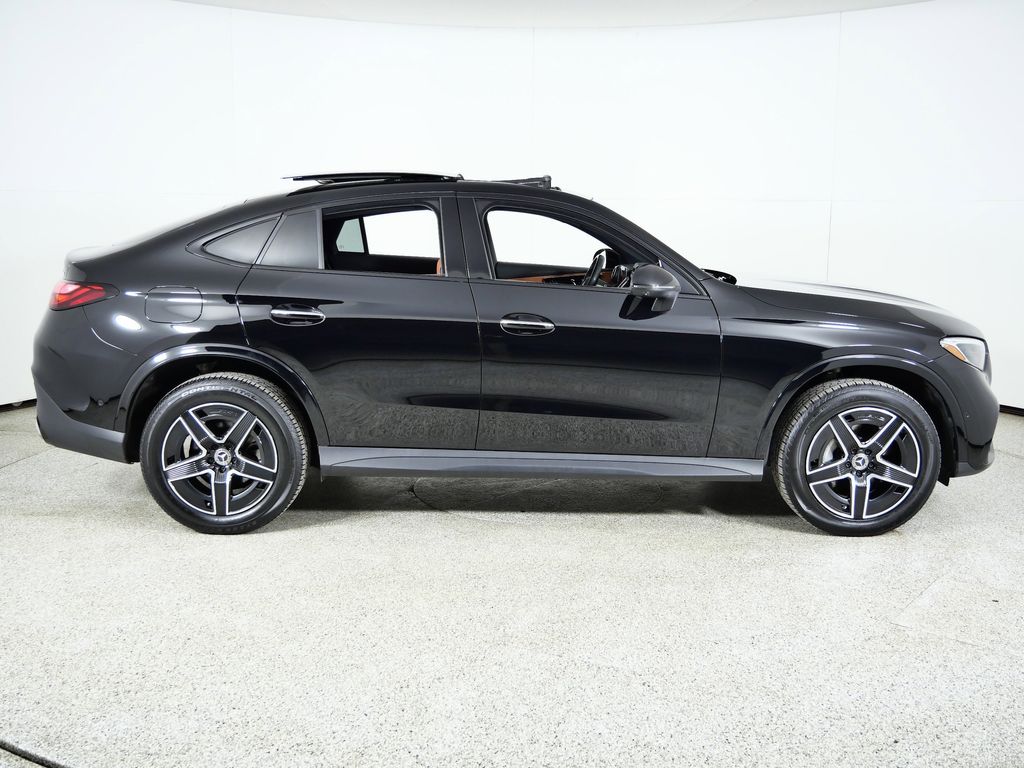 Thumbnail: 2024 Mercedes-Benz GLC - 9