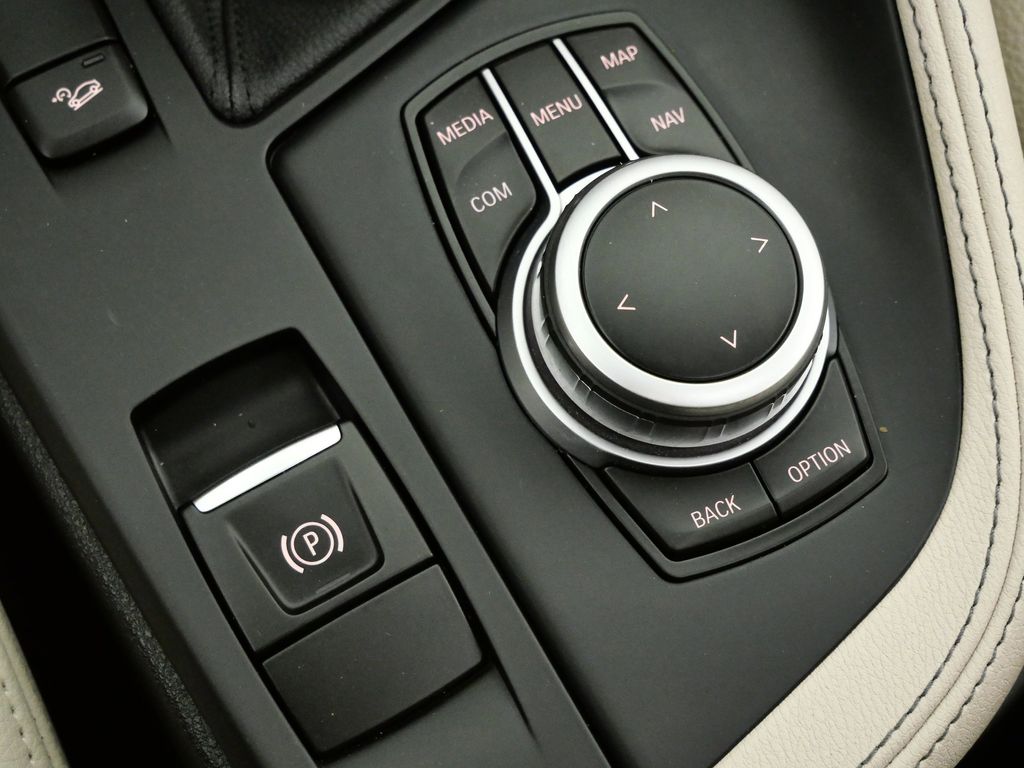 Thumbnail: 2020 BMW X2 - 49