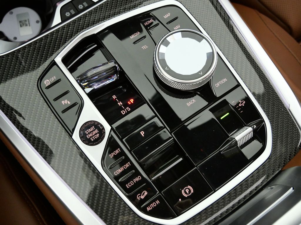 Thumbnail: 2026 BMW X7 - 48