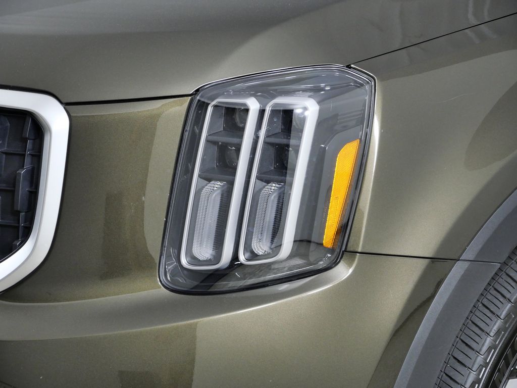 Thumbnail: 2023 Kia Telluride - 4