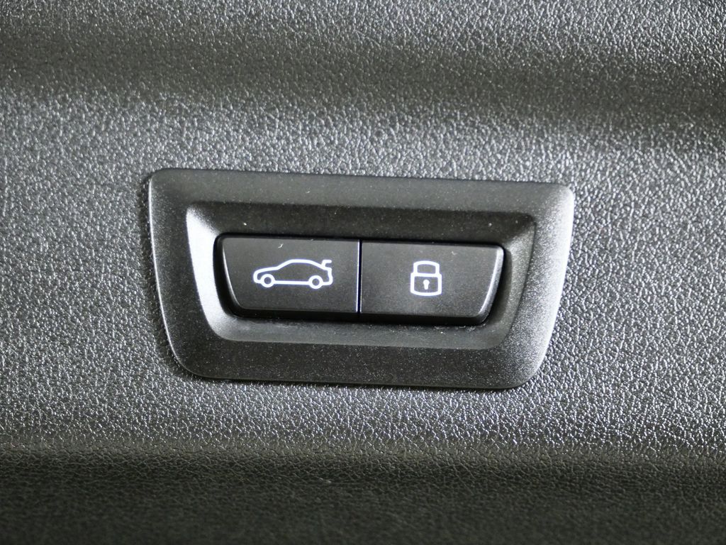 Thumbnail: 2025 BMW X1 - 32