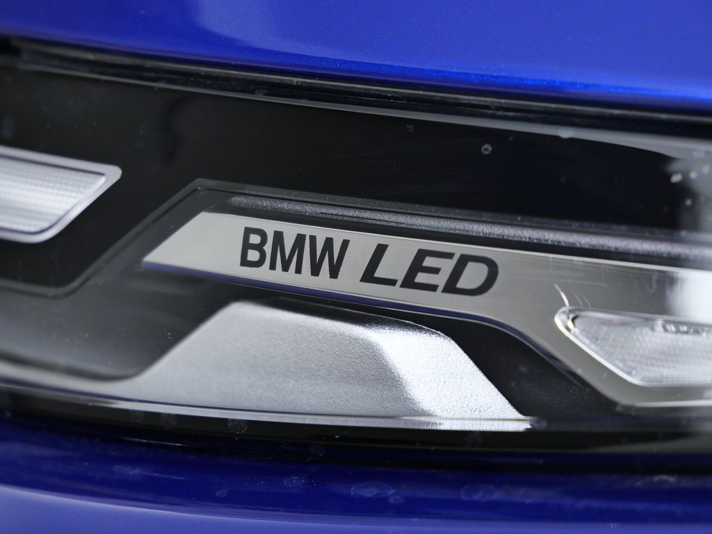 Thumbnail: 2026 BMW X7 - 4