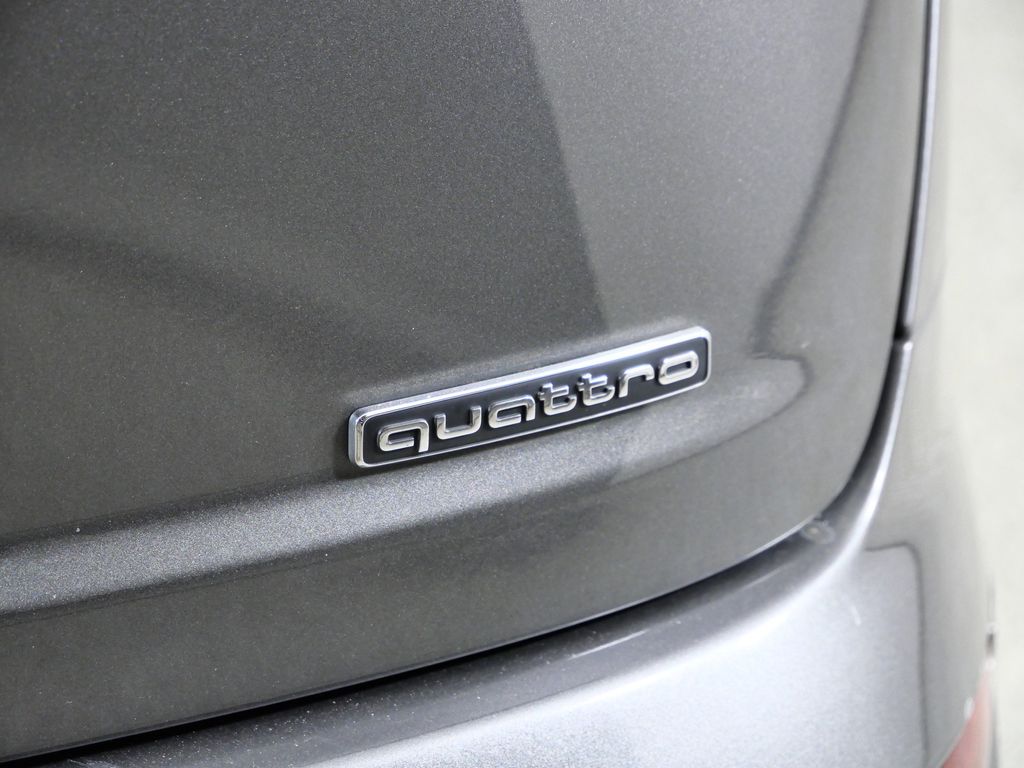 Thumbnail: 2019 Audi Q7 - 13