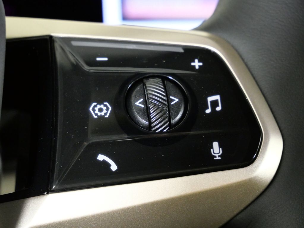 Thumbnail: 2026 BMW iX - 40