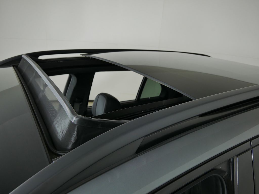 Thumbnail: 2023 Mercedes-Benz GLE - 19