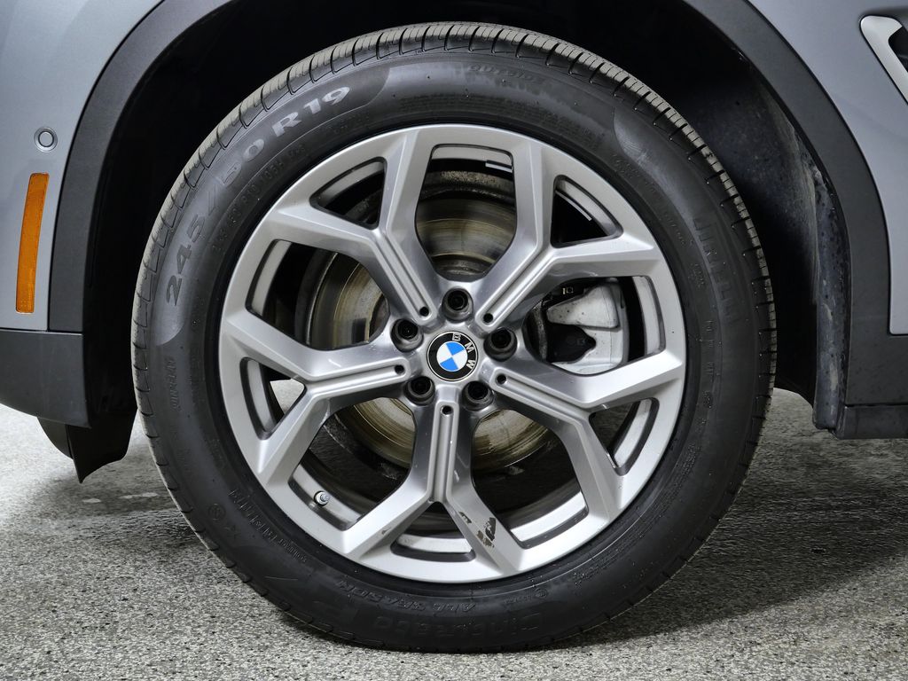 Thumbnail: 2024 BMW X3 - 21