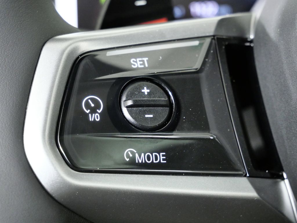 Thumbnail: 2026 BMW 5 Series - 40