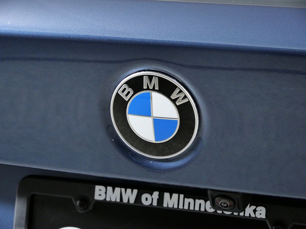 Thumbnail: 2025 BMW 3 Series - 11