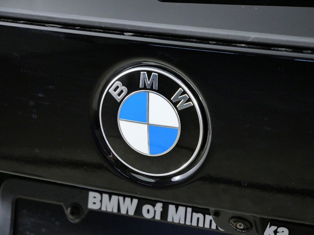 Thumbnail: 2026 BMW X1 - 11