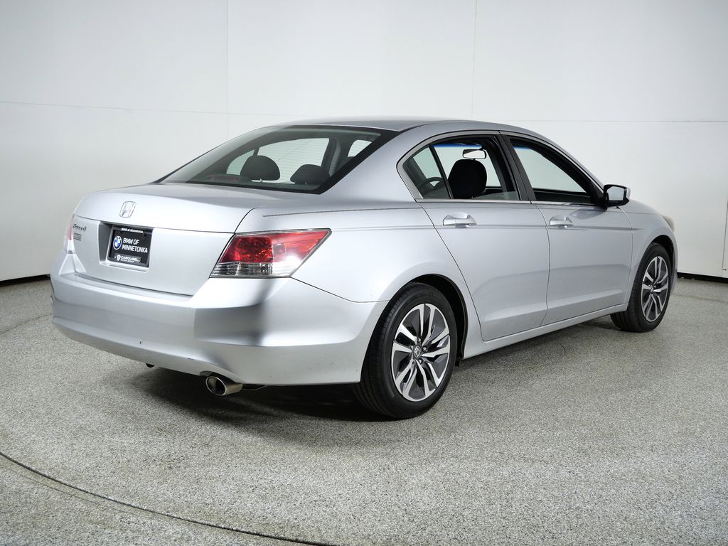 Thumbnail: 2010 Honda Accord - 10