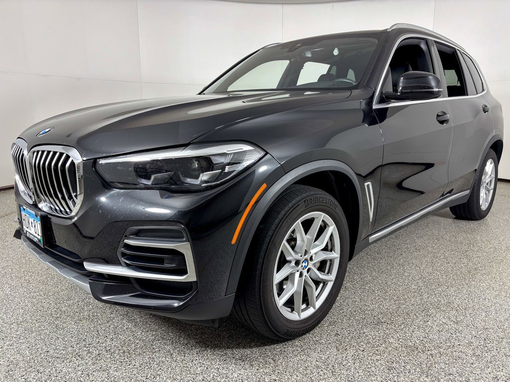 Thumbnail: 2022 BMW X5 - 5