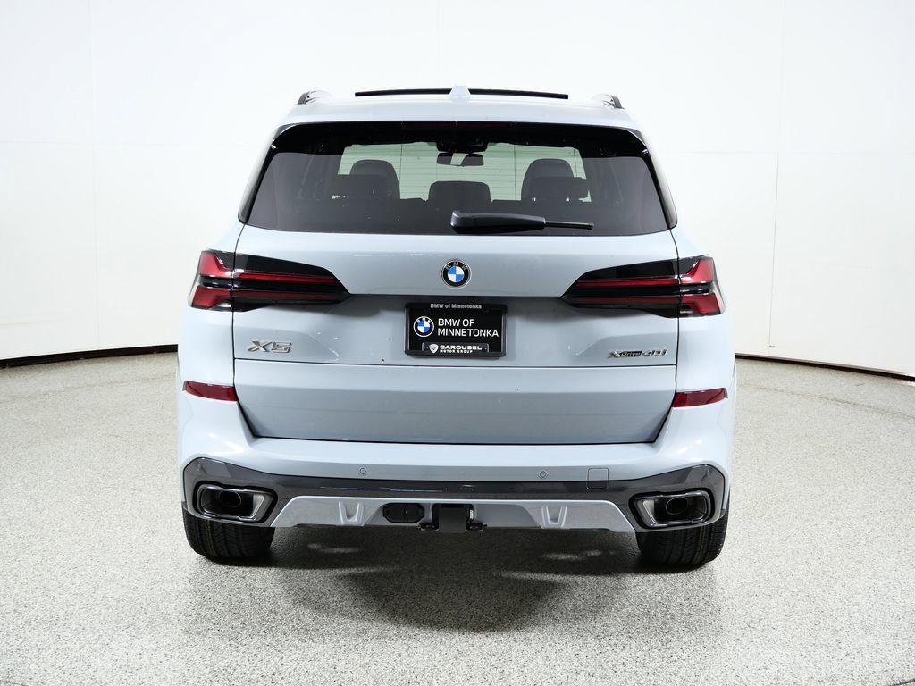 Thumbnail: 2026 BMW X5 - 12