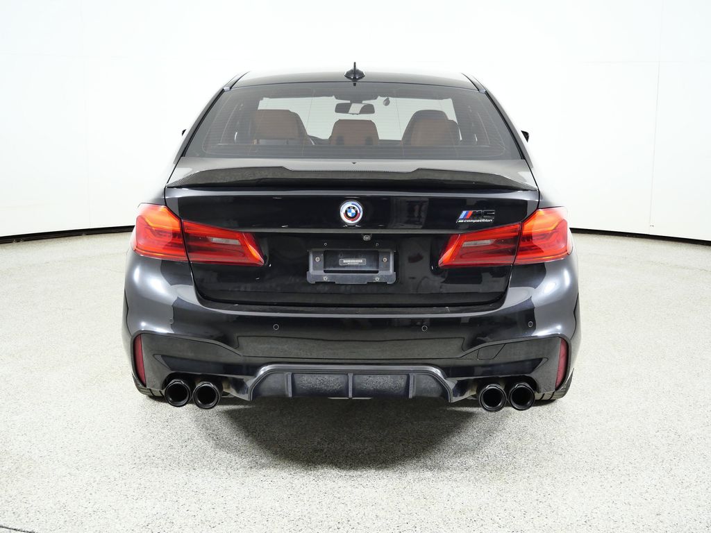 Thumbnail: 2019 BMW M5 - 11