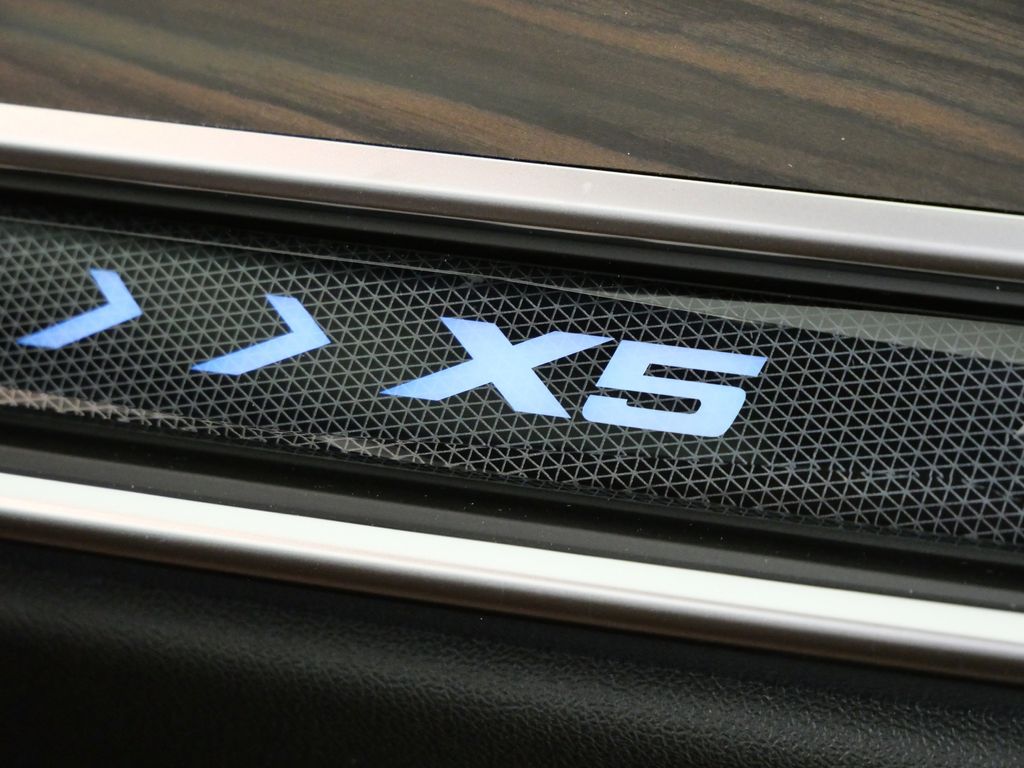 Thumbnail: 2026 BMW X5 - 24