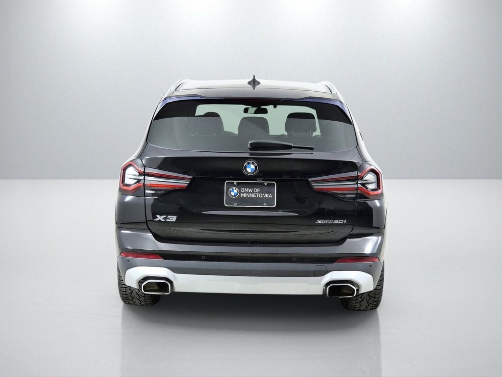 Thumbnail: 2022 BMW X3 - 10